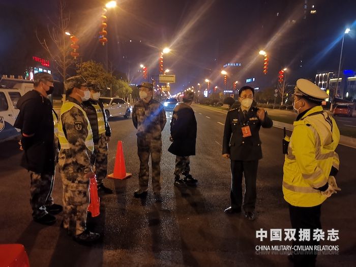 桐庐县人武部组织民兵参加设点卡口的副本.jpg