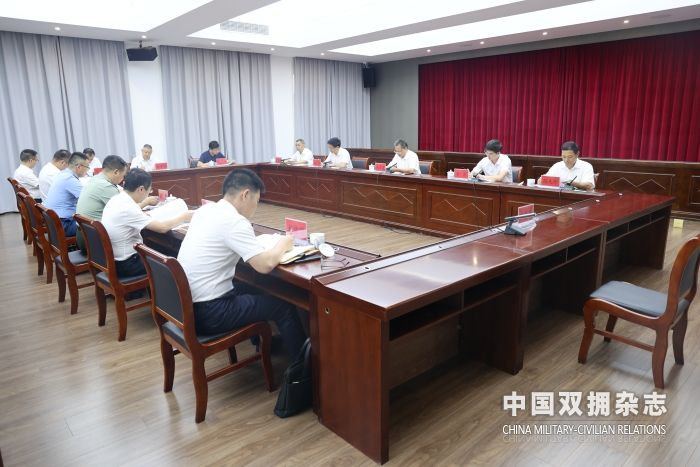 2.武夷山市委召开议军会传达学习习主席重要指示精神的副本.JPG